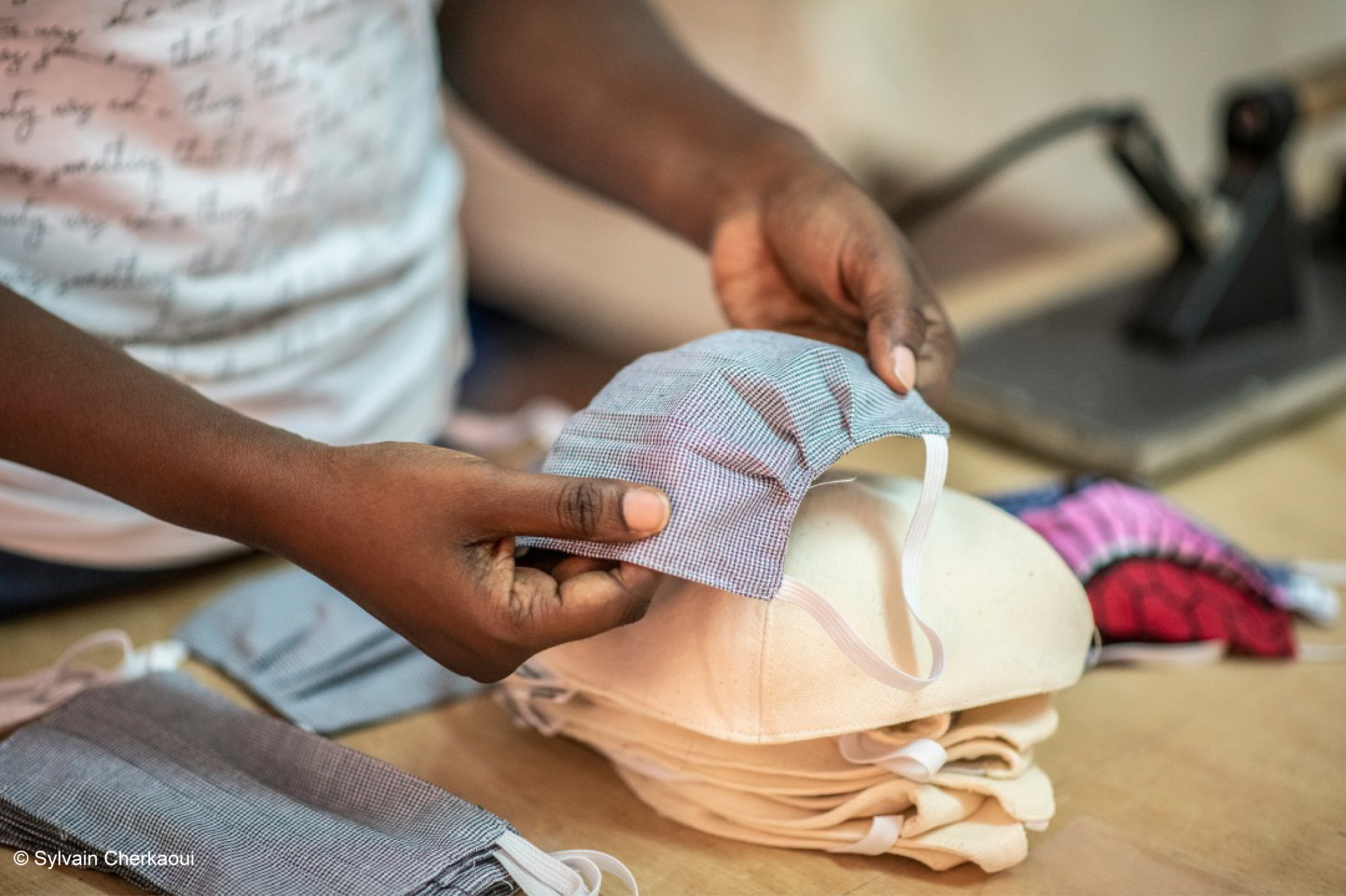 Verschiedene genähte Masken